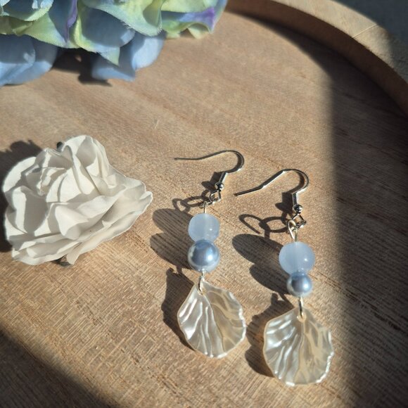 handmade blue bead earrings - Picture 2 of 2